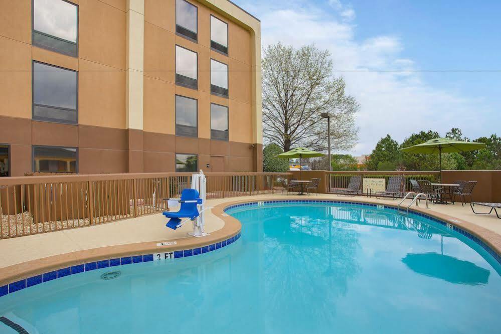 Hampton Inn Conyers Exteriér fotografie